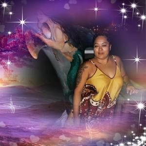 Meet your Posher, Esperanza